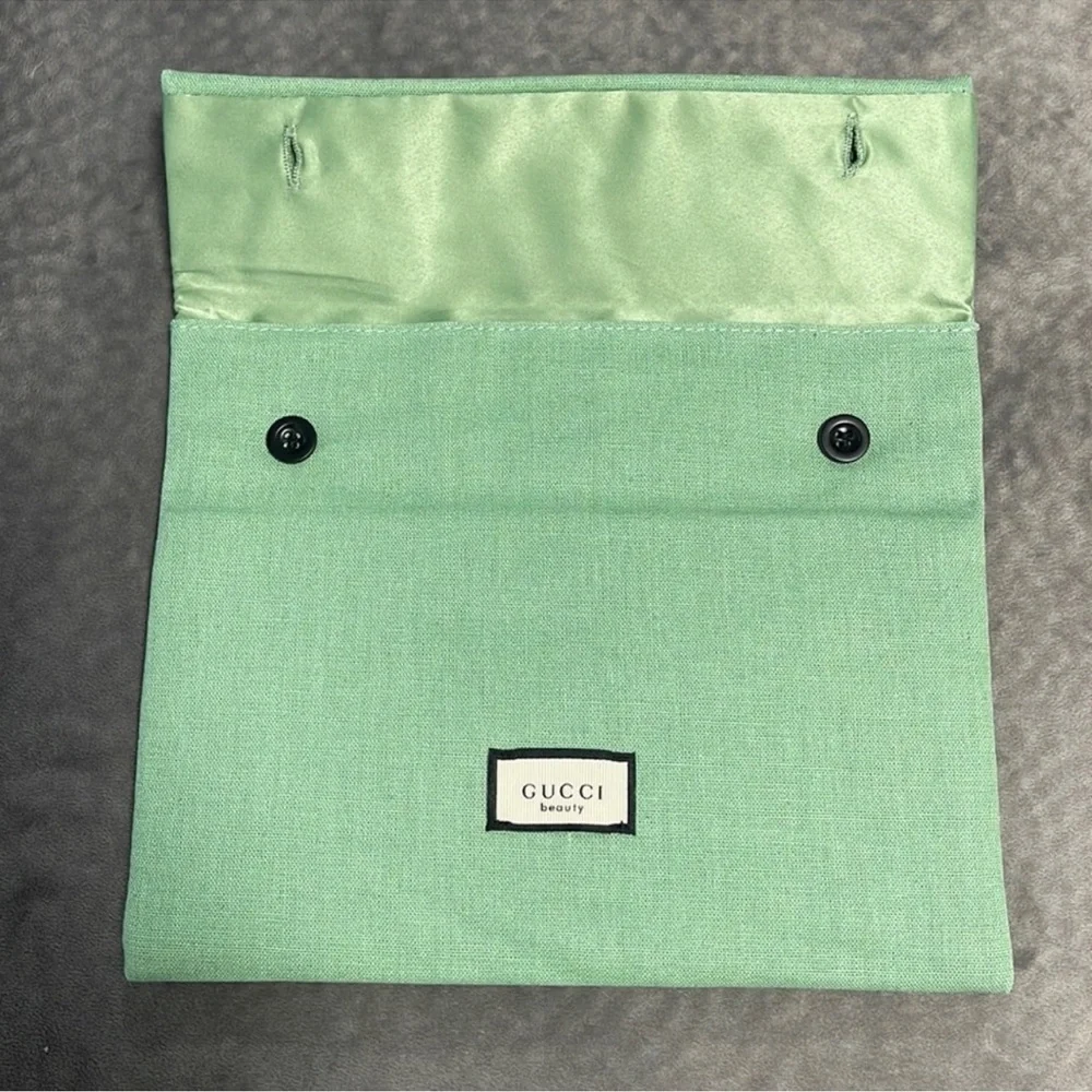 Gucci cosmetics bag